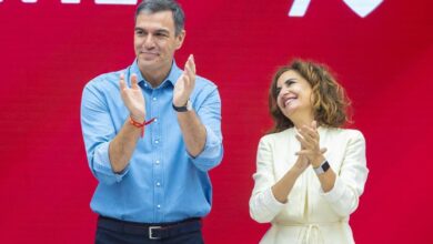 Pedro Sánchez y María Jesús Montero.