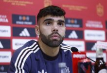 El portero de la selección española y el Arsenal, David Raya, en rueda de prensa.