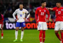 Mbappé, silbado ante Chile