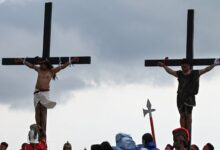 IMÁGENES FUERTES: Escenifican en Filipinas pasión de Cristo extrema