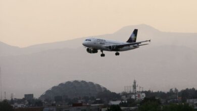 ¿Te vas de vacaciones en Semana Santa? Conoce tus derechos si tu vuelo se cancela o se retrasa