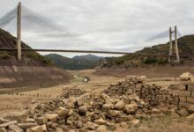 Embalse de Barrios de Luna, en León, sin agua por la sequía