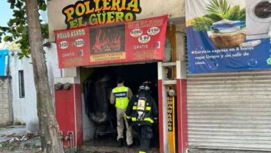 Controlado principio de fuego en negocio de comida en Villas del Sol, Playa del Carmen