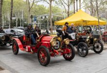 Participantes en el Rally de Sitges, este sábado en la Diagonal de Barcelona