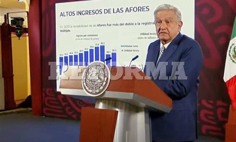 Exhiben a Afores por dinero no devuelto; apuntan vs Azteca