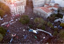 Javier Milei contra la educación pública: qué está pasando en Argentina y los recortes a las universidades