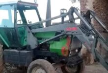 Muere joven al caer del tractor que manejaba su papá