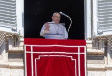 Papa Francisco pide acabar con la guerra y con los ataques entre naciones: "Sí al diálogo y sí a la paz"