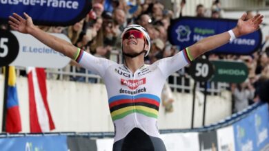 Van der Poel celebra su victoria