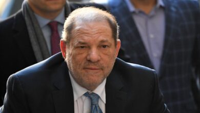 Harvey Weinstein volverá al tribunal de NY después de la anulación de su condena