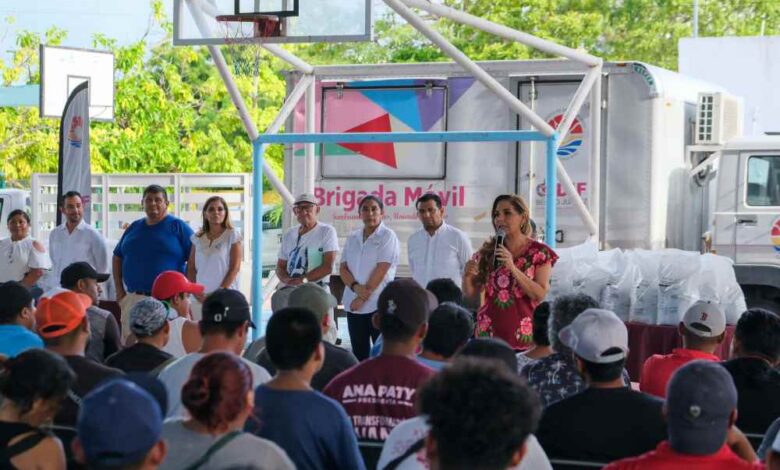 Entrega Mara Lezama apoyos alimentarios para el bienestar de las familias del sector pesquero de Benito Juárez