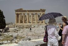 La Acrópolis de Atenas cierra unas horas por ola de calor en Grecia