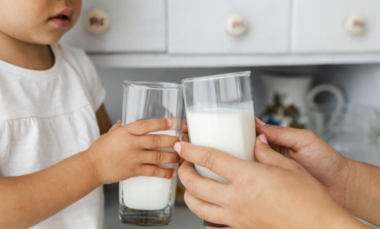 ¿Hasta qué edad hay que tomar leche?