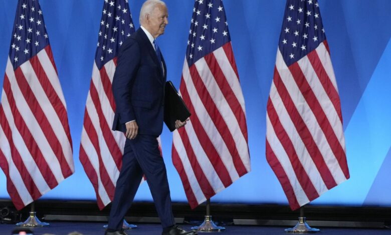 Biden llama "vicepresidente Trump" a Kamala Harris, pero insiste en que debe ser el candidato presidencial