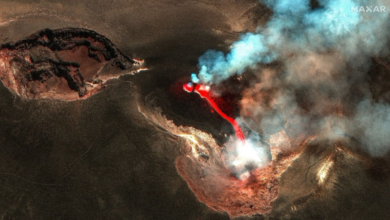 Captan IMÁGENES DRAMÁTICAS del volcán Etna en erupción con cascadas de lava