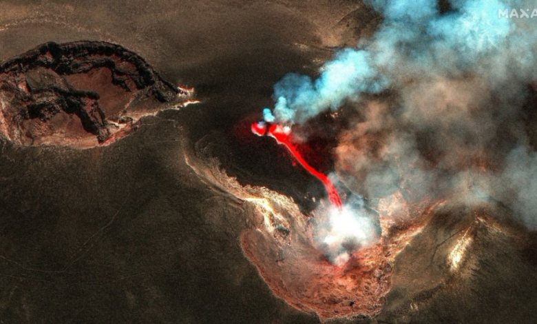 Captan IMÁGENES DRAMÁTICAS del volcán Etna en erupción con cascadas de lava