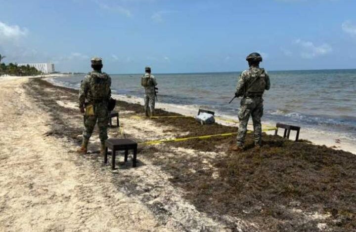 Recalan poco más de 22 kilos de cocaína pura en playas de Cancún