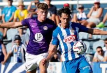 Pere Milla, en una acción de partido ante el Toulouse