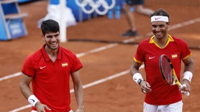 Nadal y Alcaraz durante el partido ante la pareja neerlandesa.