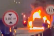 VIDEO: auto de lujo explota y se incendia en plena autopista, la conductora sufrió quemaduras de tercer grado