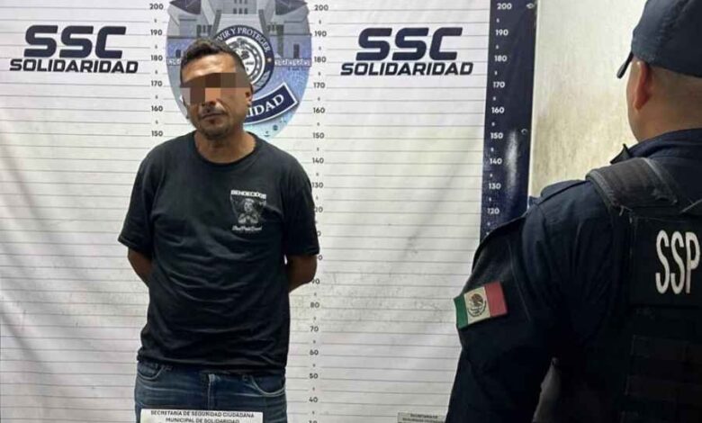 Detienen a hombre con posibles narcóticos en colonia In House en Playa del Carmen