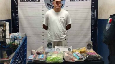 Detienen a sujeto por robo en tienda departamental en la colonia Galaxia del Carmen II, Playa del Carmen