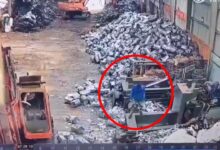 IMÁGENES FUERTES: trabajador se parte en dos tras ser aplastado por una máquina compactadora de basura