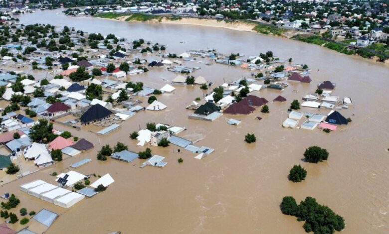 Por inundaciones, 200 reclusos huyen de cárcel y animales de zoológico son arrastrados a zonas habitadas en Nigeria