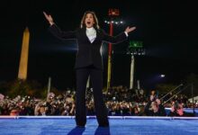 Kamala Harris señala a Trump como inestable y obsesionado con la venganza, en discurso de cierre frente a Casa Blanca