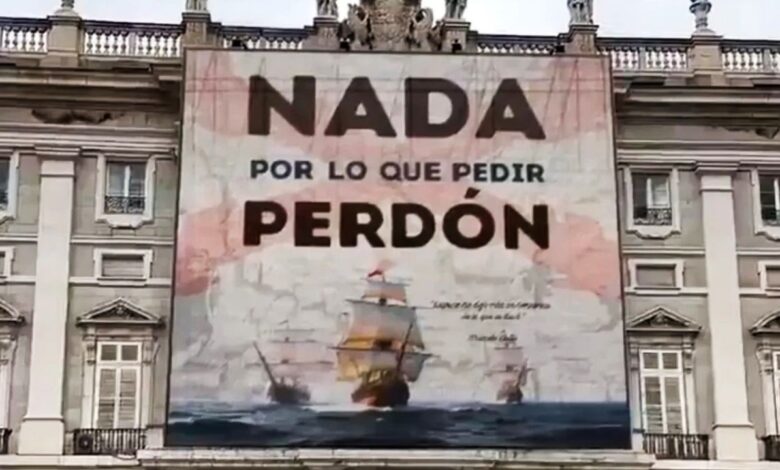 "Nada por lo que pedir perdón", qué sabemos de la manta fake, supuestamente colocada en España