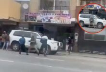 Padre defiende a su hija de un presunto secuestro con solo un cuchillo: VIDEO