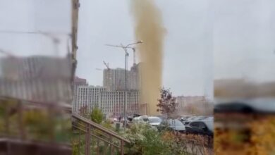 VIDEO: Falla en sistema de alcantarillado provoca enorme lluvia de heces fecales en Moscú