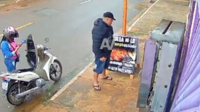 IMÁGENES FUERTES: Asesinan a influencer en plena calle cuando se disponía a comprar un pollo asado