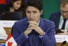 Justin Trudeau habla con Trump sobre imposición de aranceles de 25%