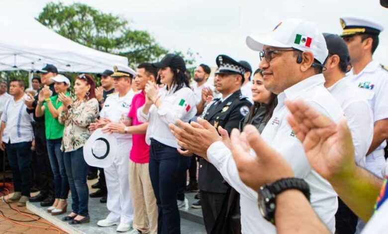 Miles de solidarenses desfilan para conmemorar el 114 aniversario del inicio de la Revolución Mexicana