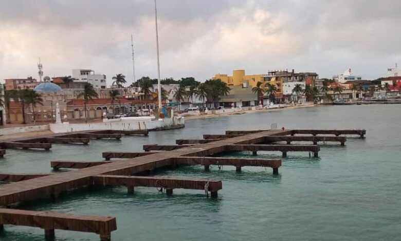 Se mantienen cerrados 6 puertos a la navegación menor en Quintana Roo