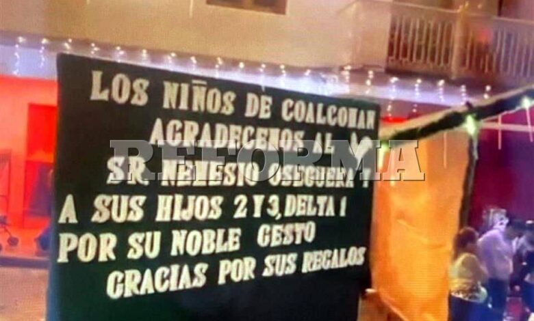 Agradecen al 'Mencho' por regalos en Coalcomán, Michoacán