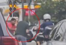 IMÁGENES FUERTES: ladrones intentan robarle la moto a un joven, un auto lo salva del robo y los atropella