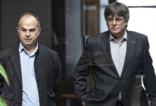 El secretario general de Junts, Jordi Turull, junto al expresident Carles Puigdemont