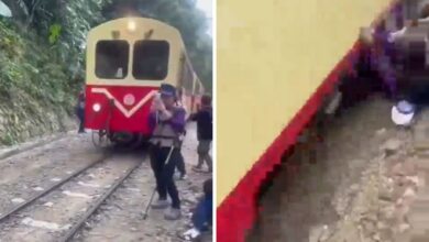 Un tren atropella a una turista que intentaba sacarse selfie junto a las vías | VIDEO