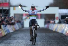 Van der Poel celebra su victoria