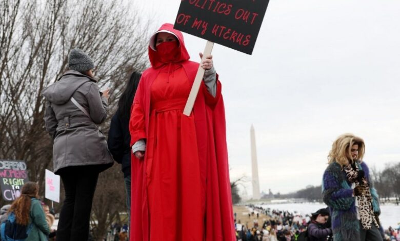 Miles protestan en "La Marcha de todos" en Washington contra de Donald Trump