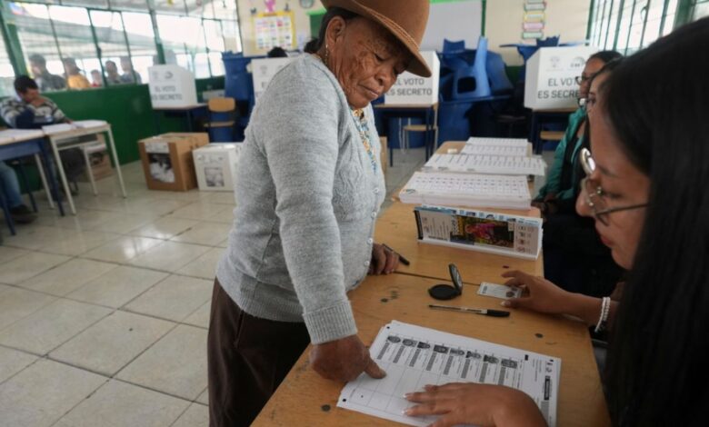 Daniel Noboa llega a una segunda vuelta con ventaja muy pequeña sobre Luisa González en la elección presidencial