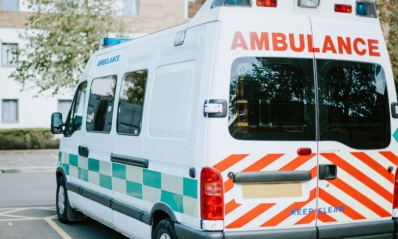 Joven muere por un presunto reto al intentar pasar de una ventana a otra a varios metros de altura | VIDEO