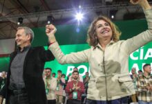 La vicepresidenta primera y ministra de Hacienda, María Jesús Montero (d), junto al expresidente del Gobierno José Luis Rodríguez Zapatero.