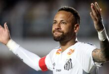 Neymar Jr. celebra su primer gol en esta nueva etapa en el Santos FC