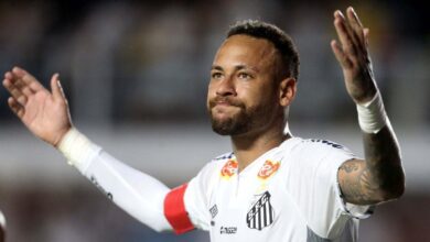 Neymar Jr. celebra su primer gol en esta nueva etapa en el Santos FC