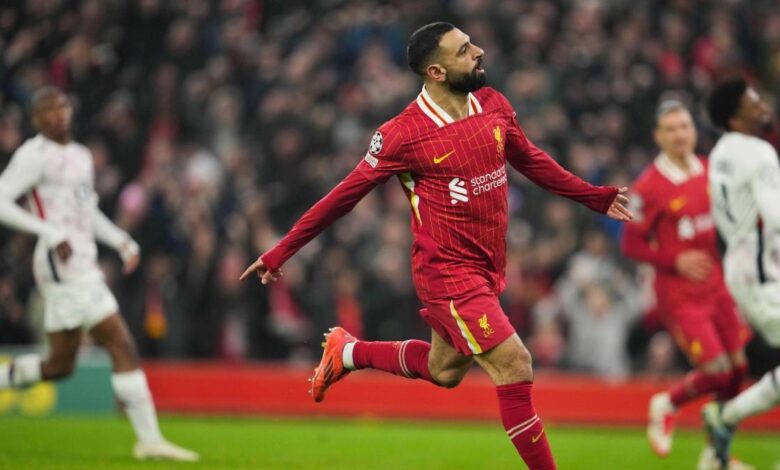 Salah celebra su tanto ante el Lille en la Champions League