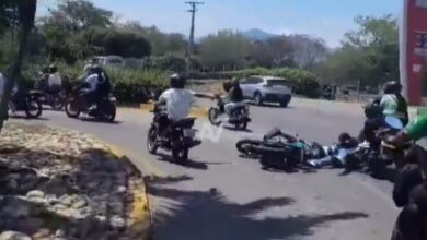 Sicario asesina a balazos a joven durante el funeral de su amigo | VIDEO