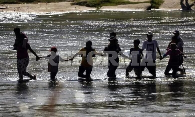 Baja 94% detención de migrantes en frontera sur de EU